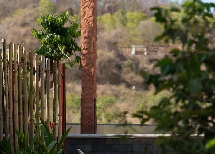 Khách sạn Chuồn Chuồn Retreat 3*