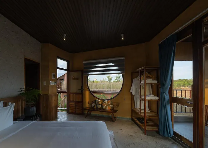 Chuồn Chuồn Retreat Khách sạn 3*
