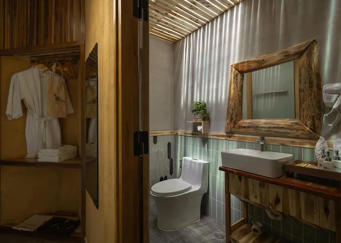 Khách sạn Chuồn Chuồn Retreat 3*