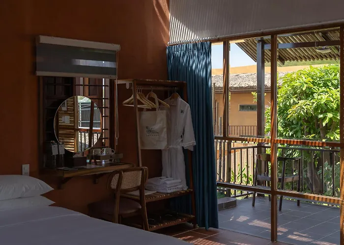 Chuồn Chuồn Retreat Khách sạn 3*