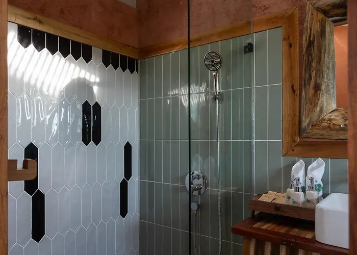 Khách sạn Chuồn Chuồn Retreat